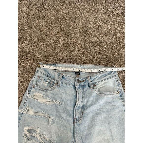 American Eagle Strigid Mom Jean Ripped Distressed Light Wash Denim High Rise 0 - Picture 11 of 14